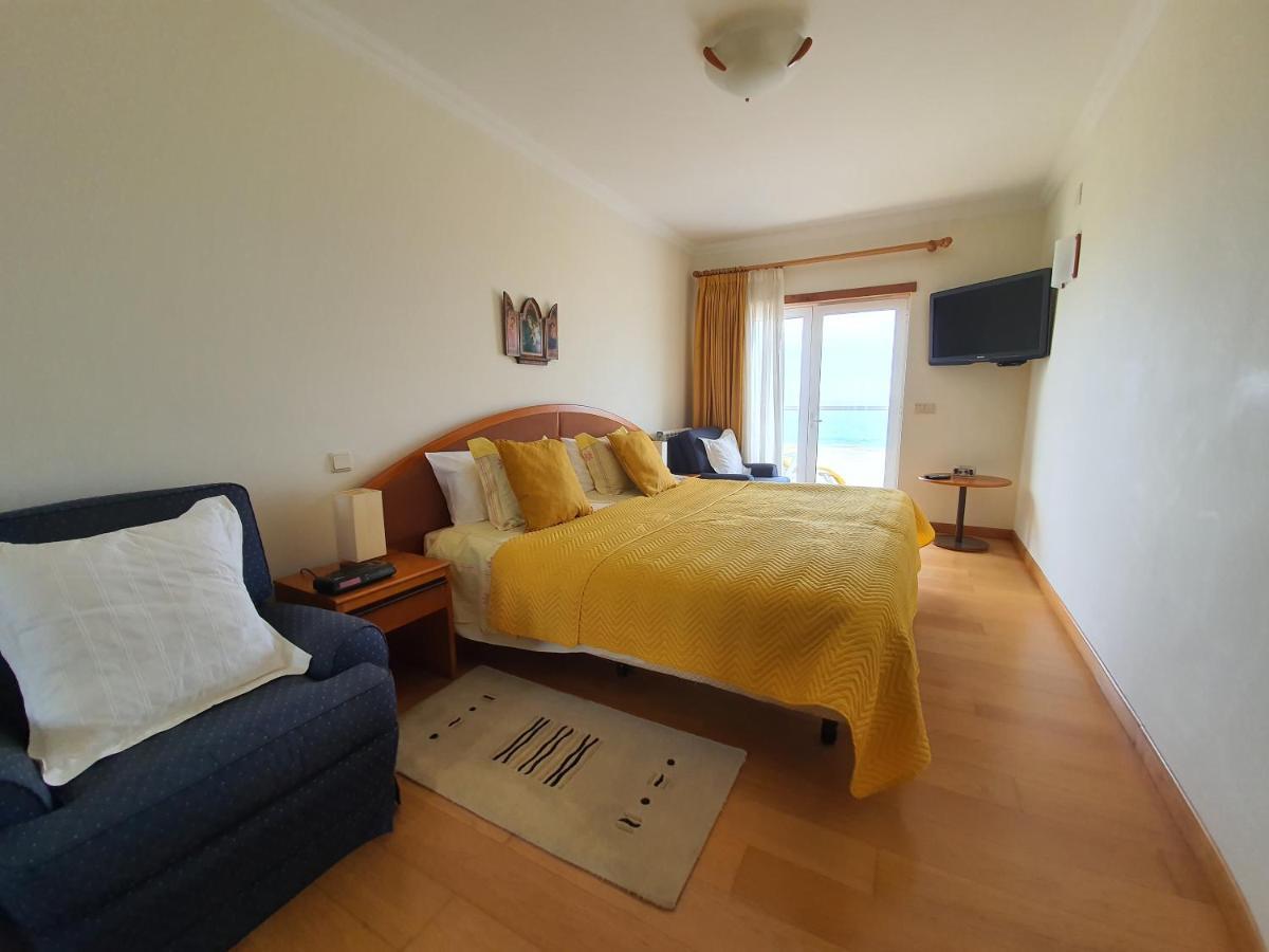 Nazare Apartamento Em Frente Ao Mar Buitenkant foto