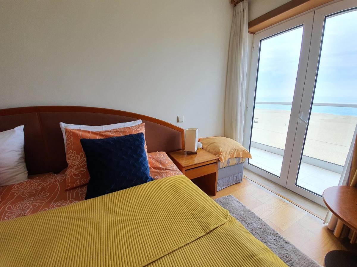 Nazare Apartamento Em Frente Ao Mar Buitenkant foto