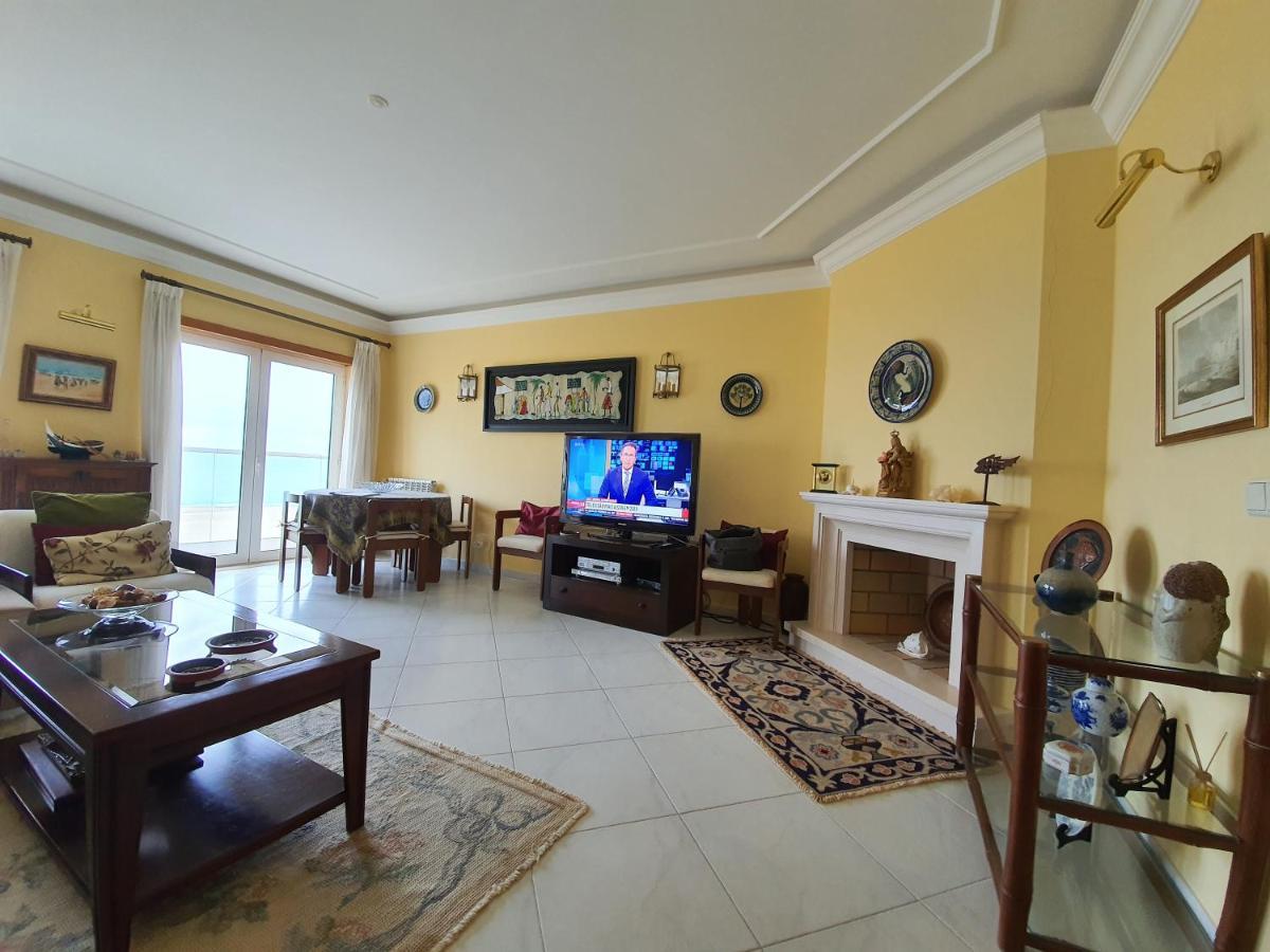 Nazare Apartamento Em Frente Ao Mar Buitenkant foto