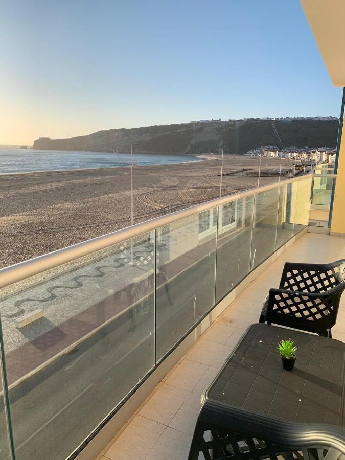 Nazare Apartamento Em Frente Ao Mar Buitenkant foto